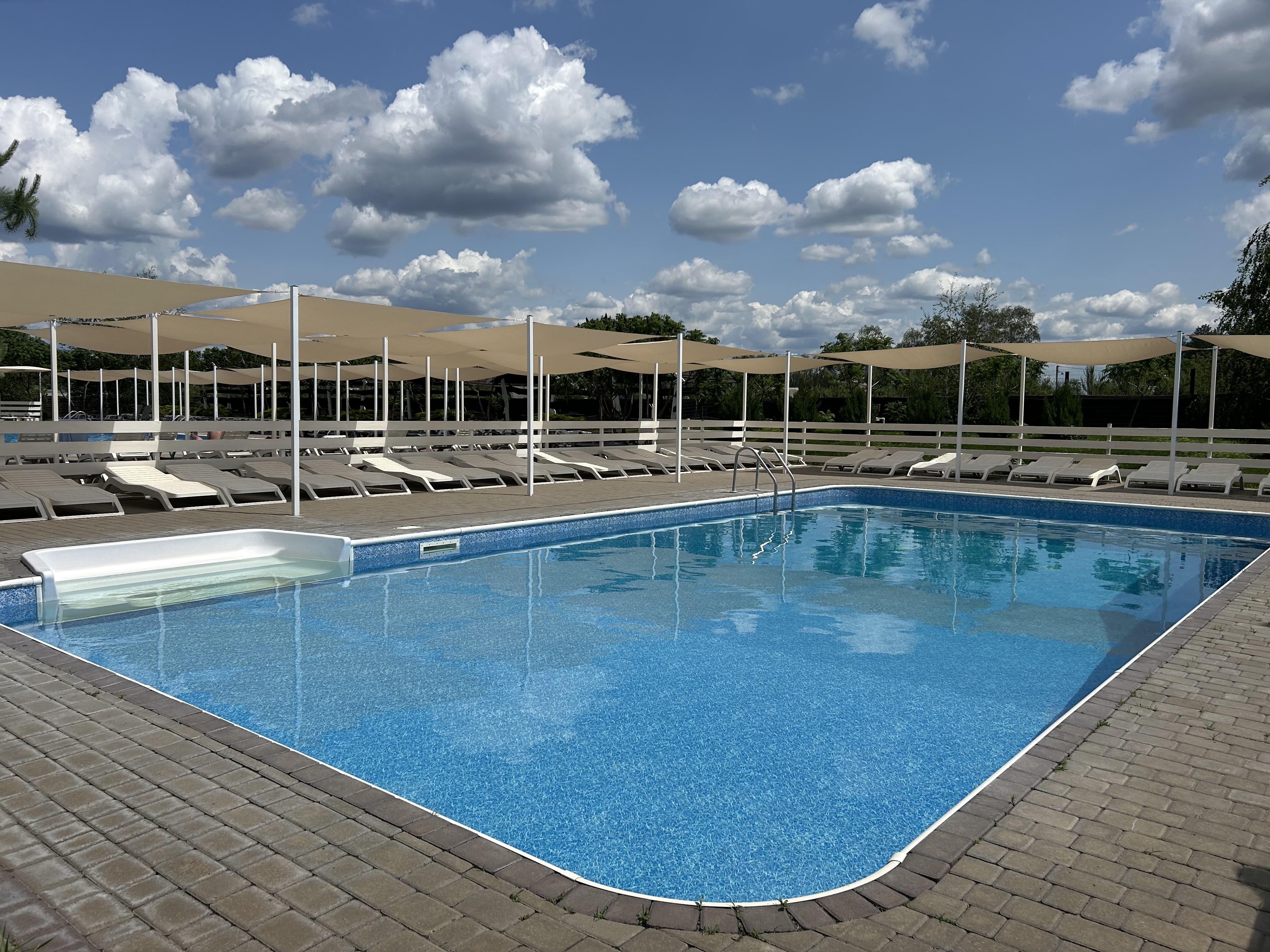 Басейн з морською водою 